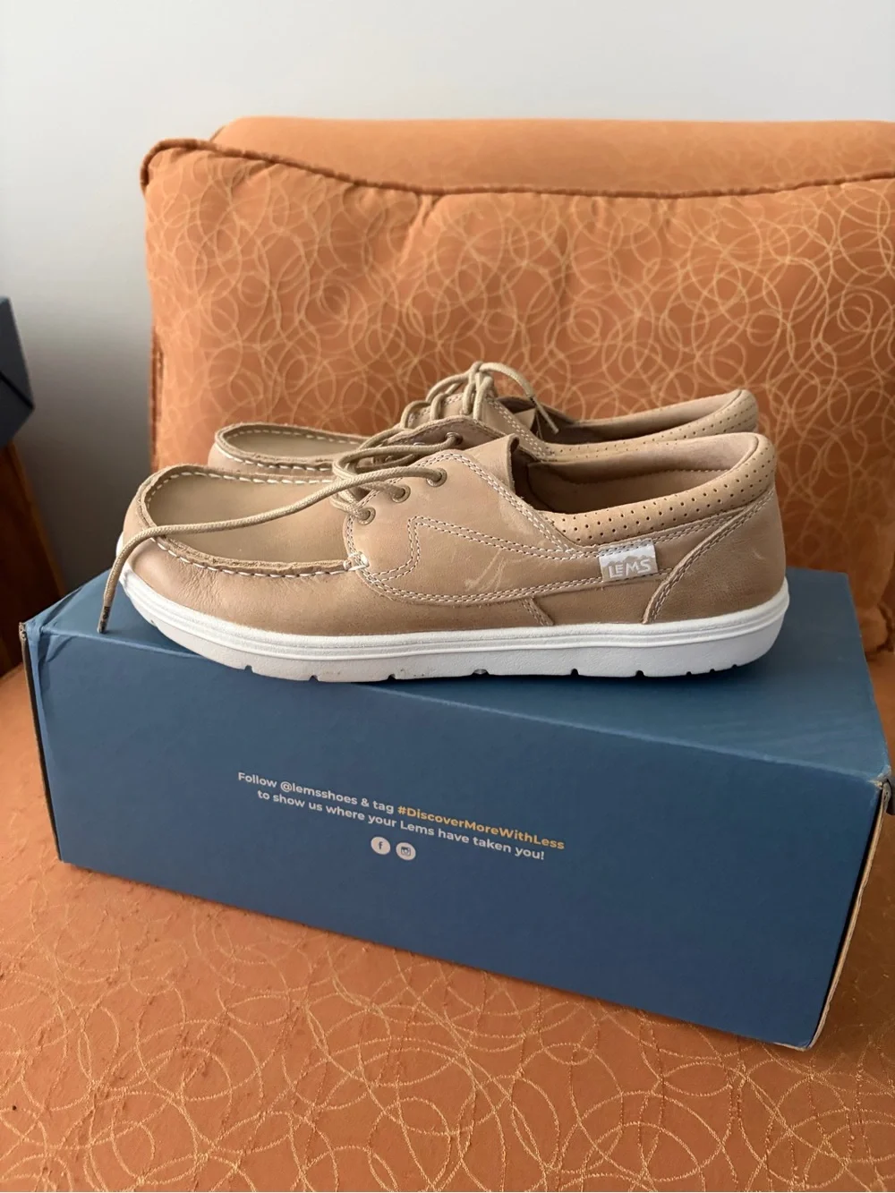 Lem’s Men's Mariner Leather Boat Shoe - size 9.5 - Oat color